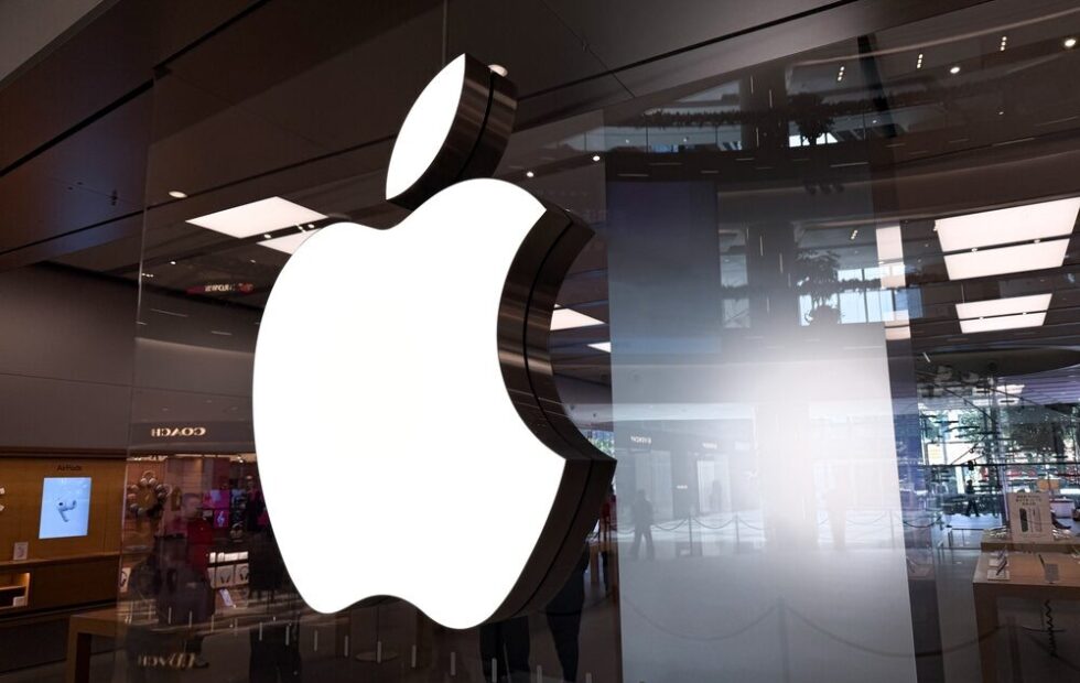 Logo Apple e OpenAI