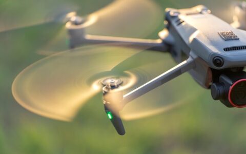 Droni in azione per la consegna di defibrillatori