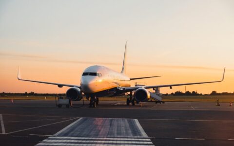 Airbus A350F in volo
