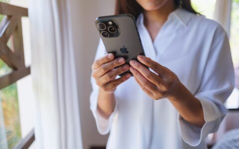 iPhone Ultra in produzione