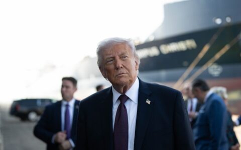 Trump annuncia la rinominazione dell'intelligenza artificiale