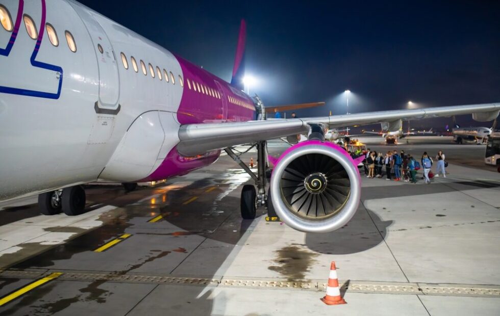 Aeromobile Wizz Air in volo