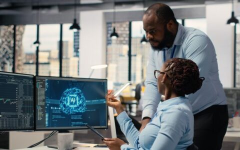 Bee Frontier e Bee Eclipse, dispositivi AI per la produttività